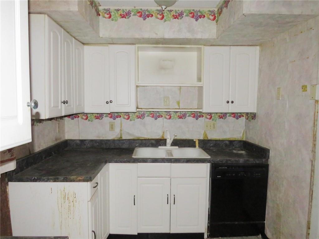 1019 Maple Street Pittsburgh, PA 15221 - Photo 20 of 32