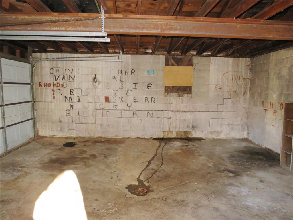 1019 Maple Street Pittsburgh, PA 15221 - Photo 7 of 32