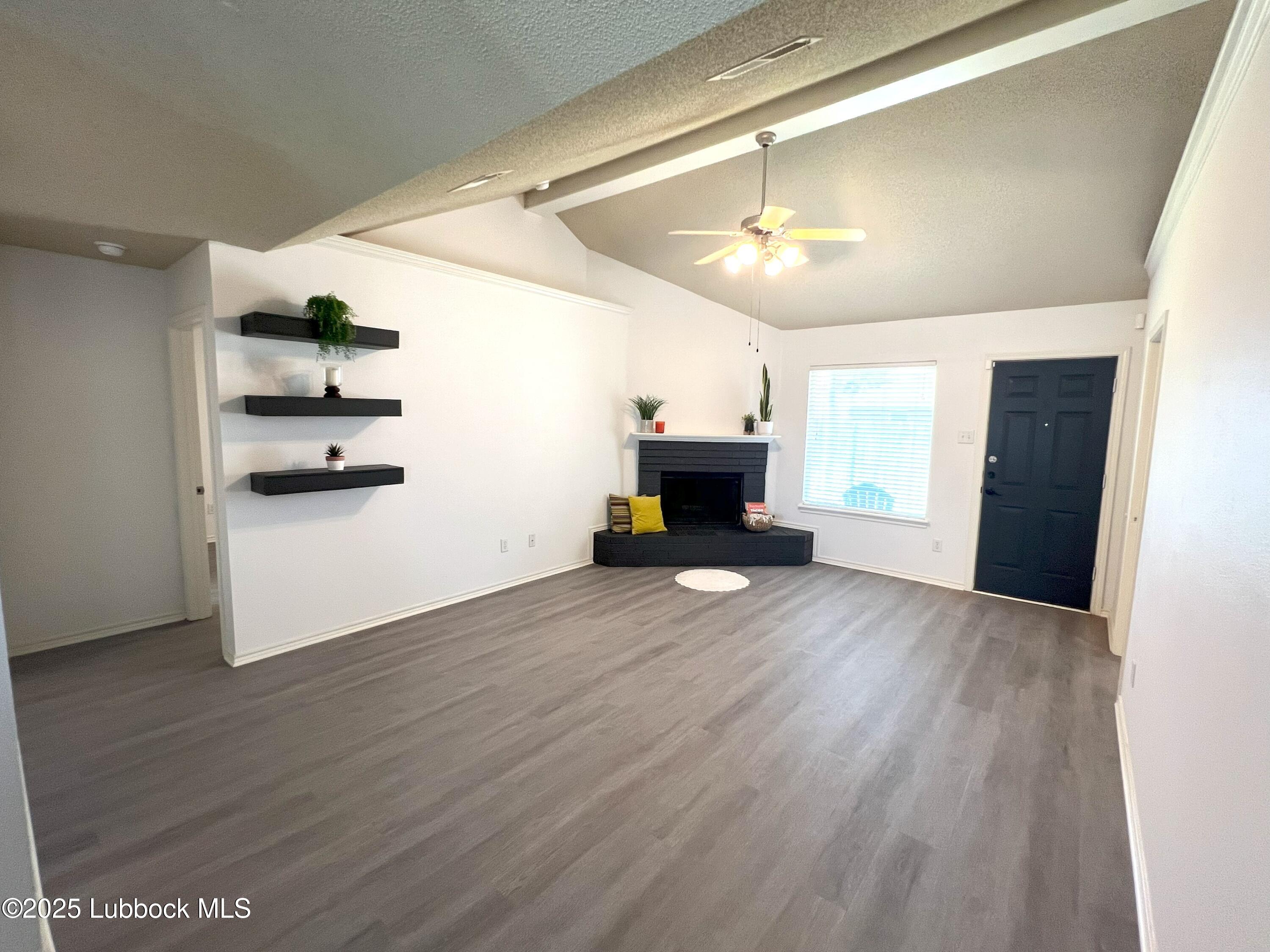 2802 108th Street Lubbock, TX 79423 - Photo 2 of 16 1