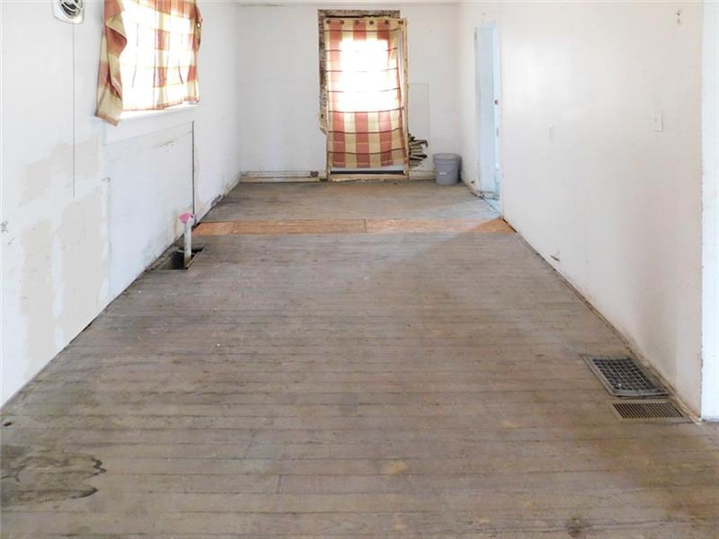 166 Orr Road Mercer, PA 16137 - Photo 10 of 24