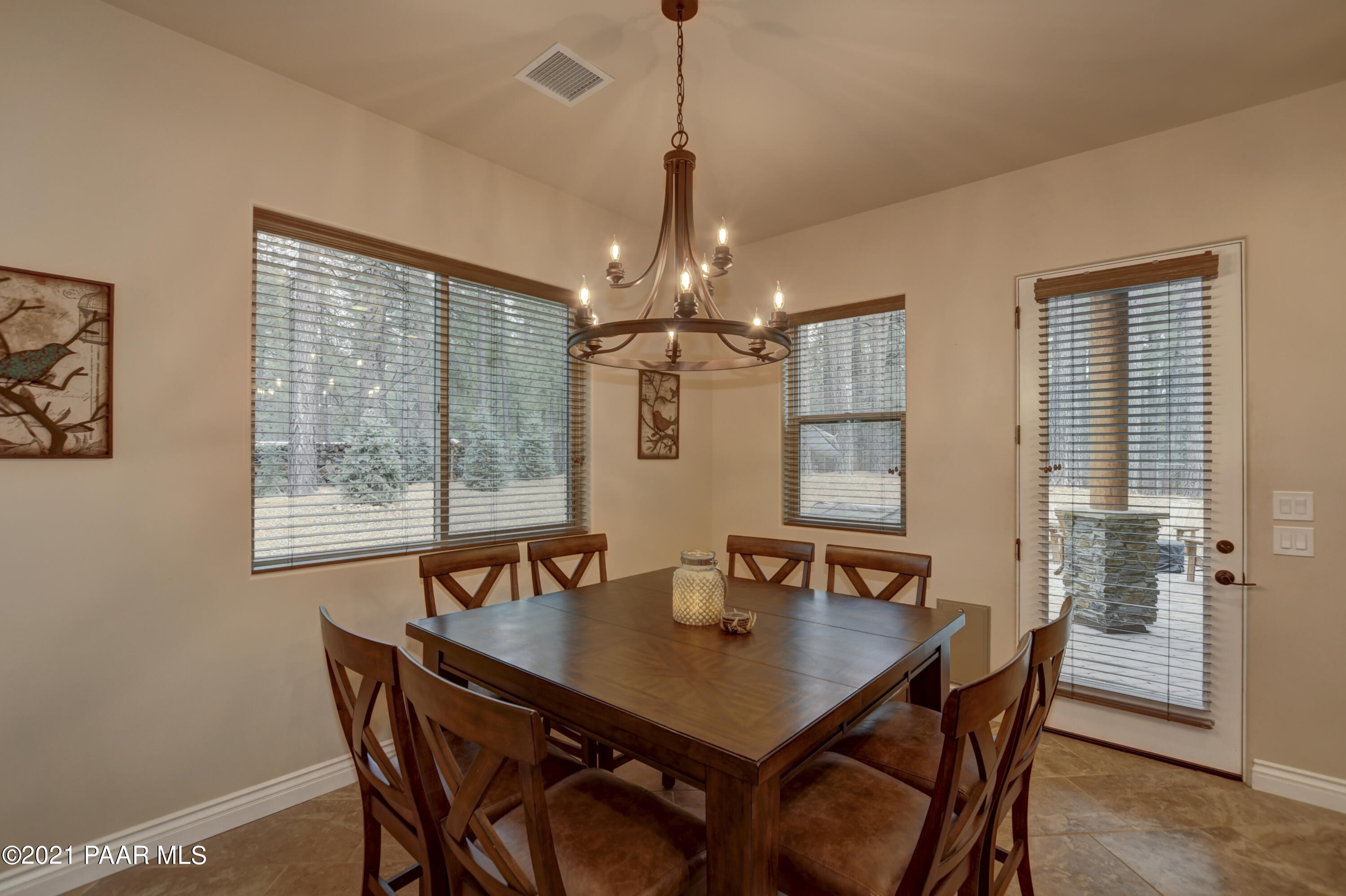 3295 East Walker Road Prescott, AZ 86303 - Photo 13 of 32 Dining Area 1
