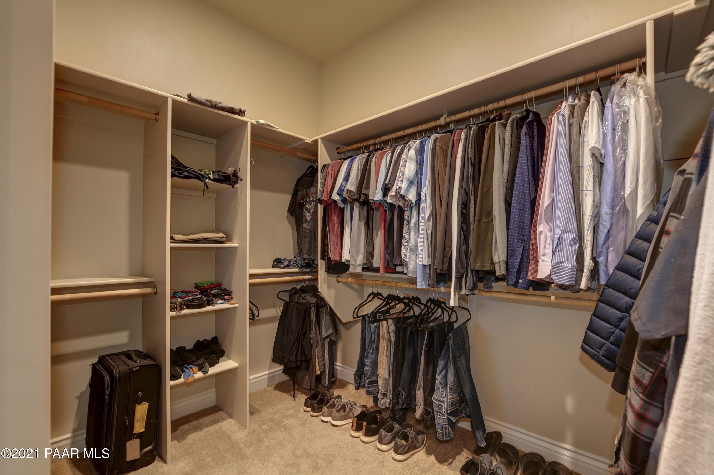 3295 East Walker Road Prescott, AZ 86303 - Photo 18 of 32 Master Closet
