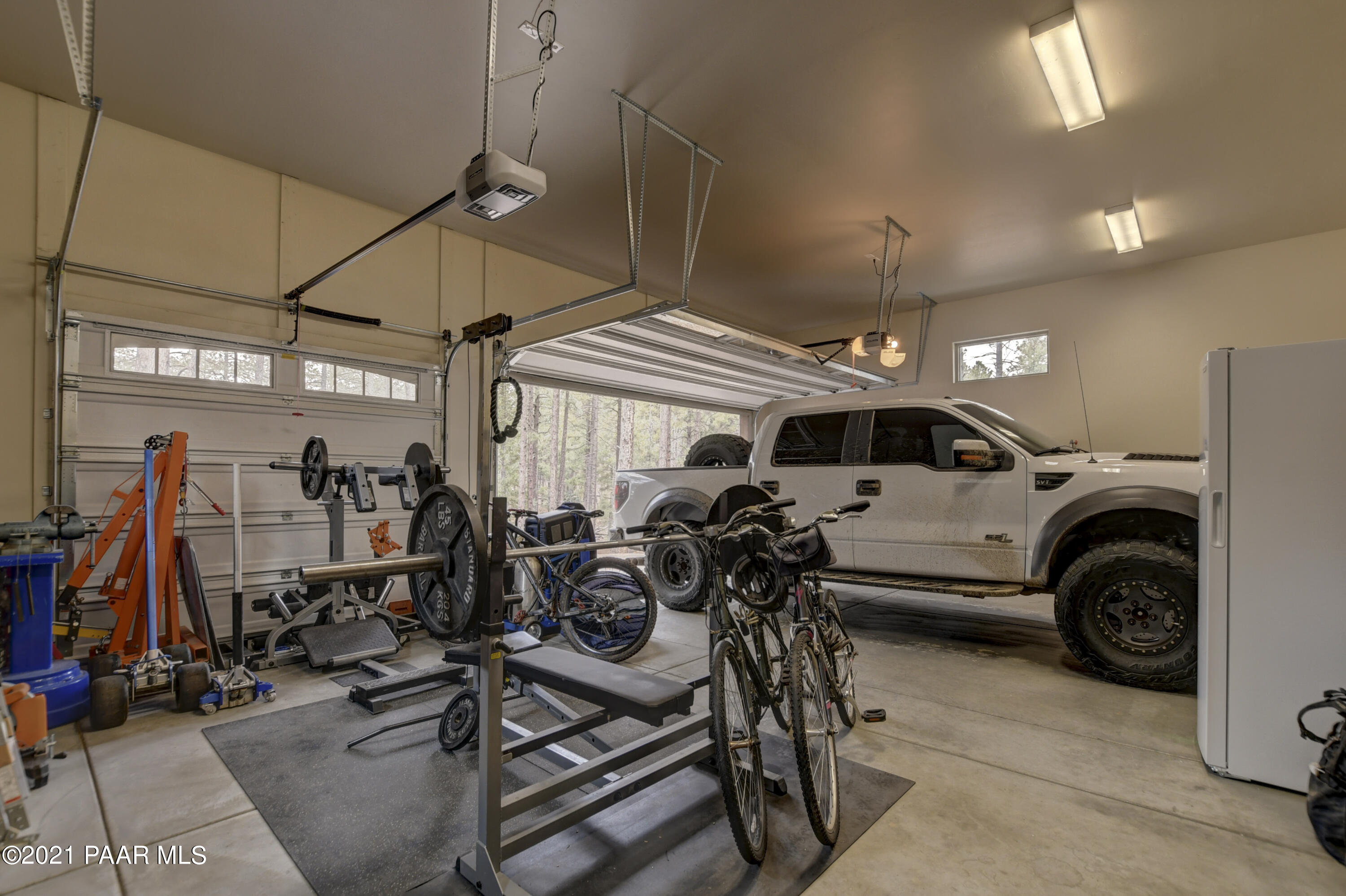 3295 East Walker Road Prescott, AZ 86303 - Photo 26 of 32 Three Car Garage