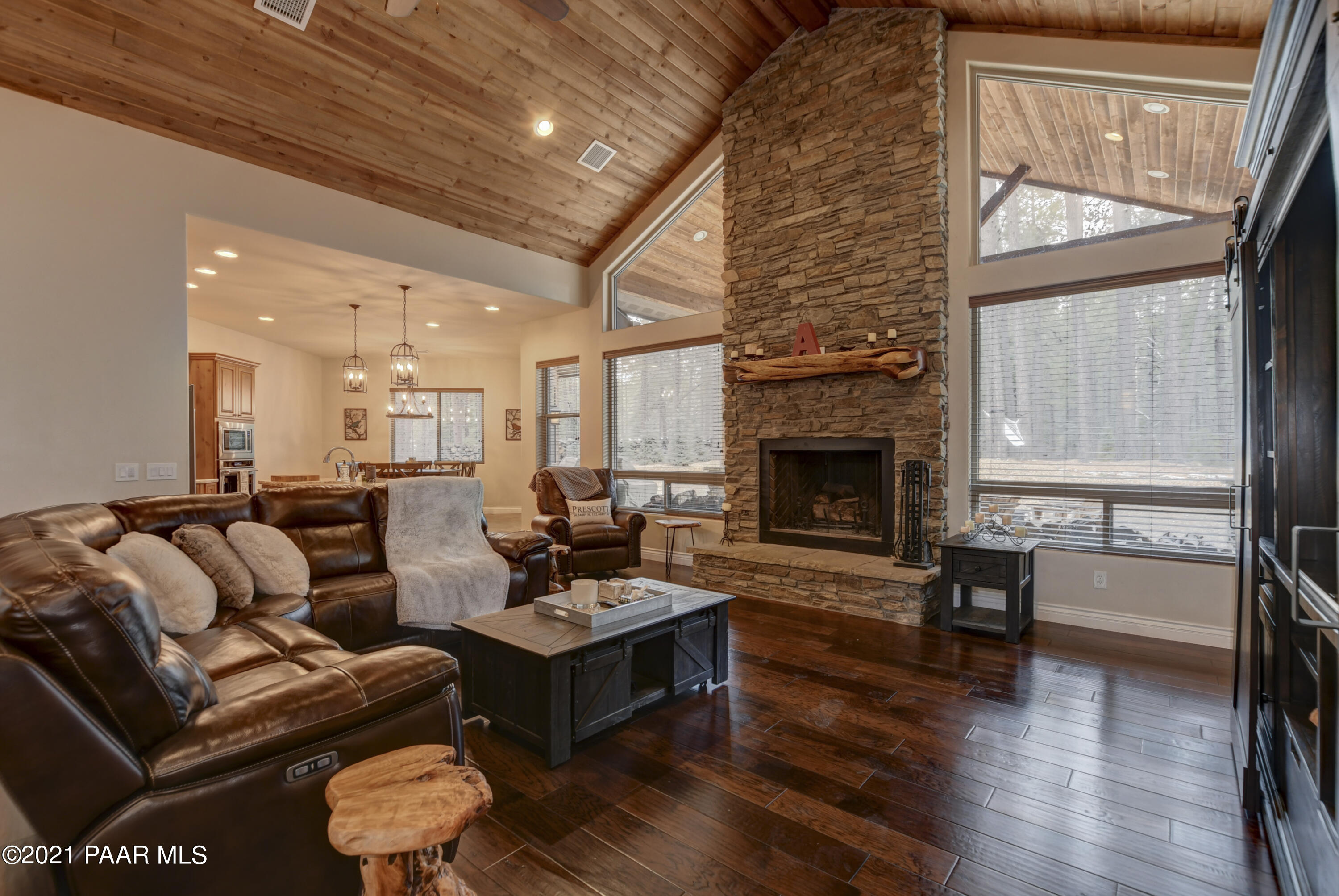 3295 East Walker Road Prescott, AZ 86303 - Photo 5 of 32 Living Room 1