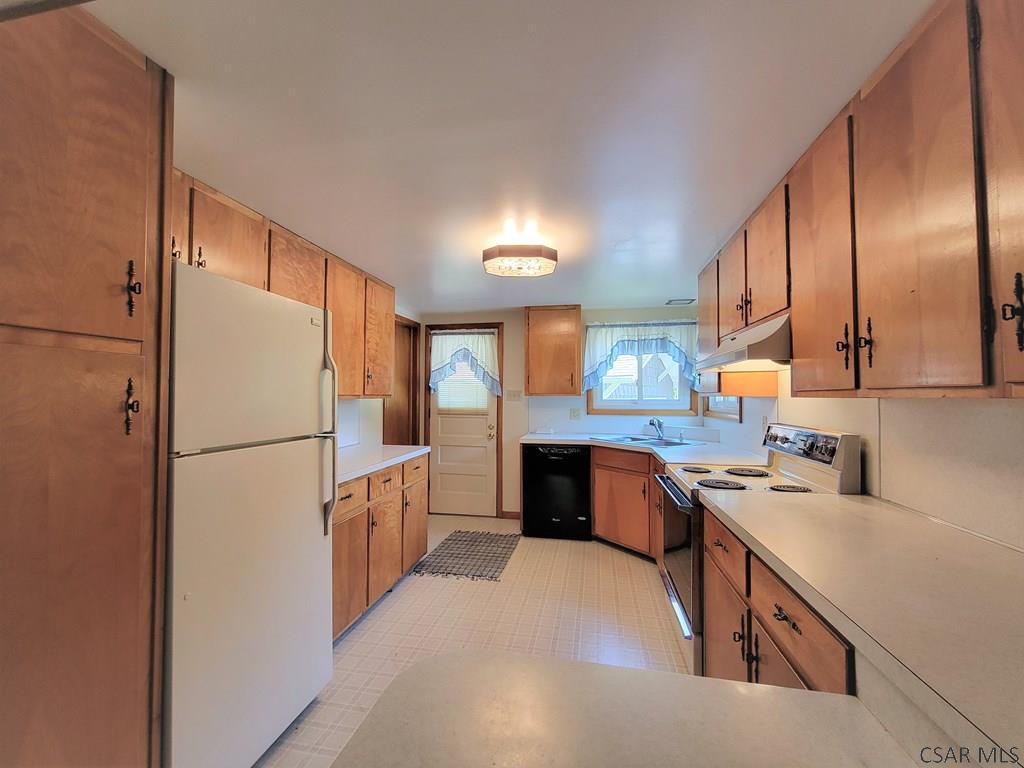 579 Niverton Road Salisbury, PA 15558 - Photo 6 of 31 Gallery Image 6
