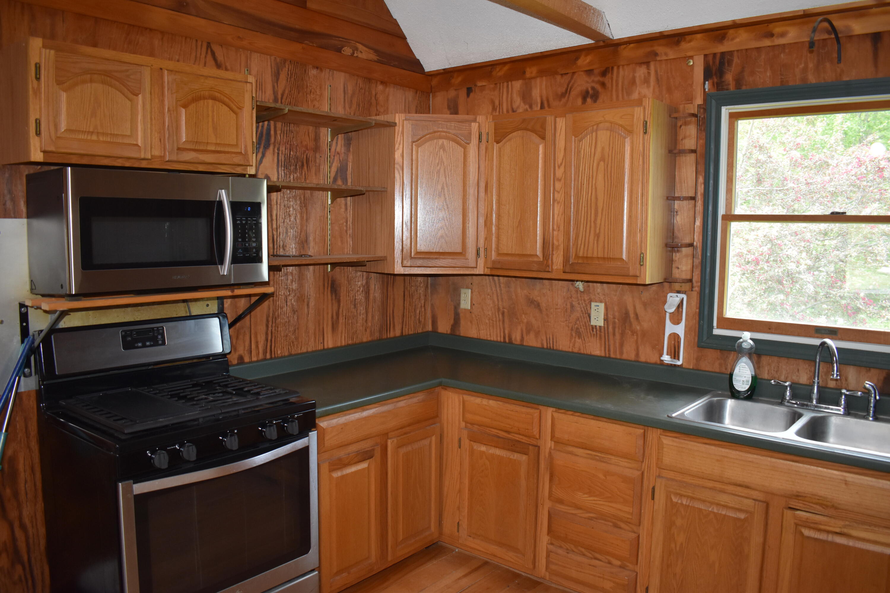 155 Butterfield Ridge Road Lincoln, ME 04457 - Photo 10 of 38 DSC_0906