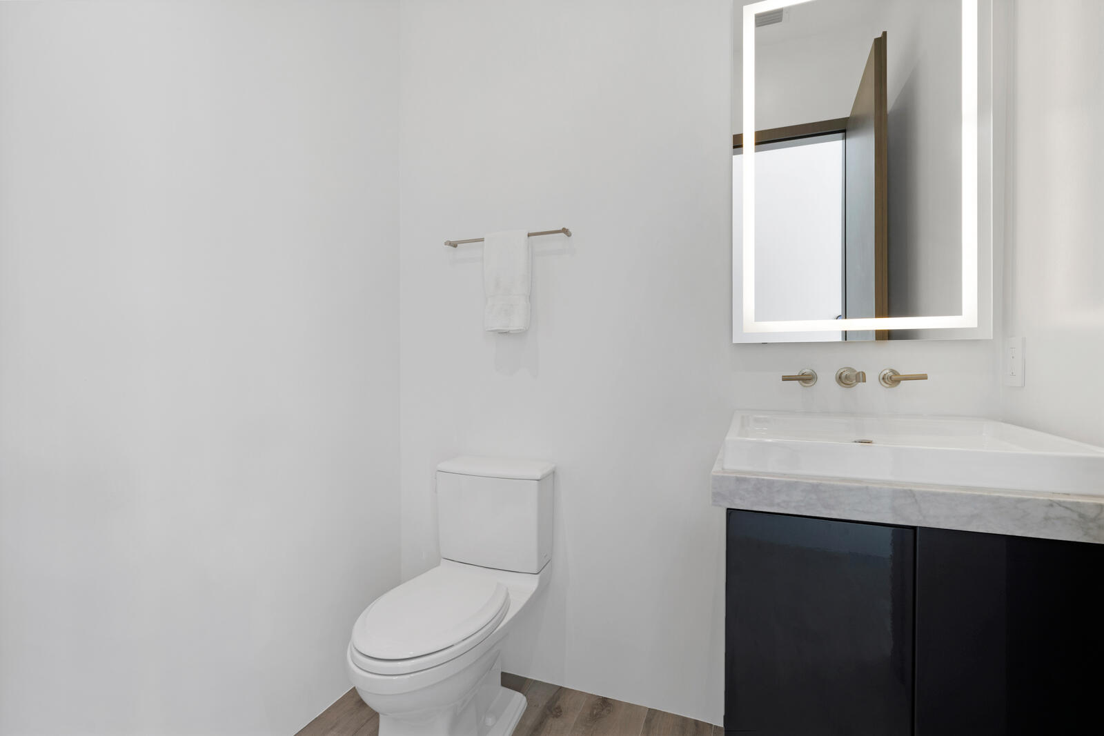 1900 Sabal Palm Drive Boca Raton, FL 33432 - Photo 40 of 74 039