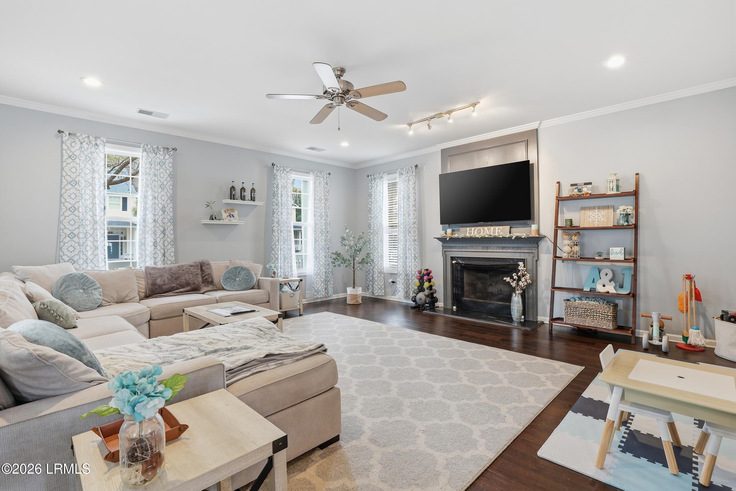 136 Regent Avenue Bluffton, SC 29910 - Photo 3 of 39 6_ecp_024