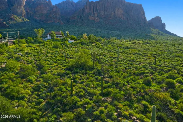 $399,990 | 62-xx East Reavis Street, Apache Junction, AZ 85119