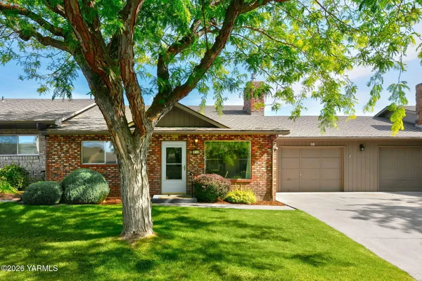 $335,000 | 5910 West Lincoln Avenue, Unit 10, Yakima, WA 98908