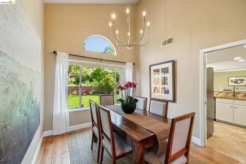 $949,000 | 5362 Saddleback Court, Richmond, CA 94803