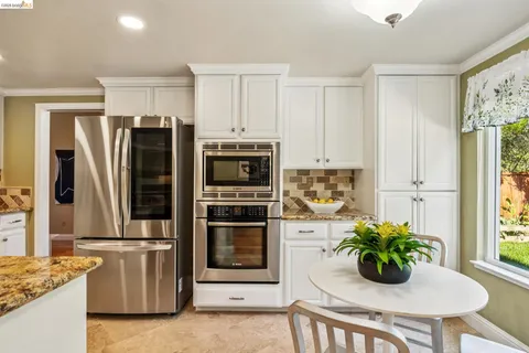 $949,000 | 5362 Saddleback Court, Richmond, CA 94803