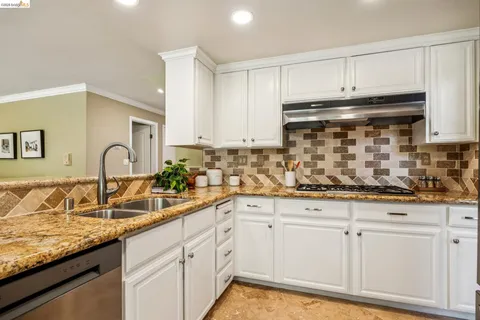 $949,000 | 5362 Saddleback Court, Richmond, CA 94803