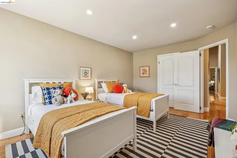 $949,000 | 5362 Saddleback Court, Richmond, CA 94803