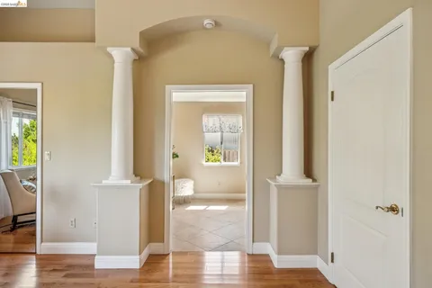 $949,000 | 5362 Saddleback Court, Richmond, CA 94803