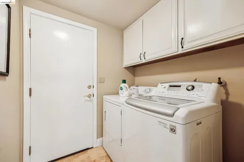 $949,000 | 5362 Saddleback Court, Richmond, CA 94803