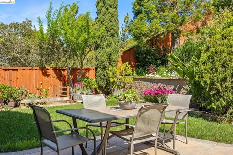 $949,000 | 5362 Saddleback Court, Richmond, CA 94803