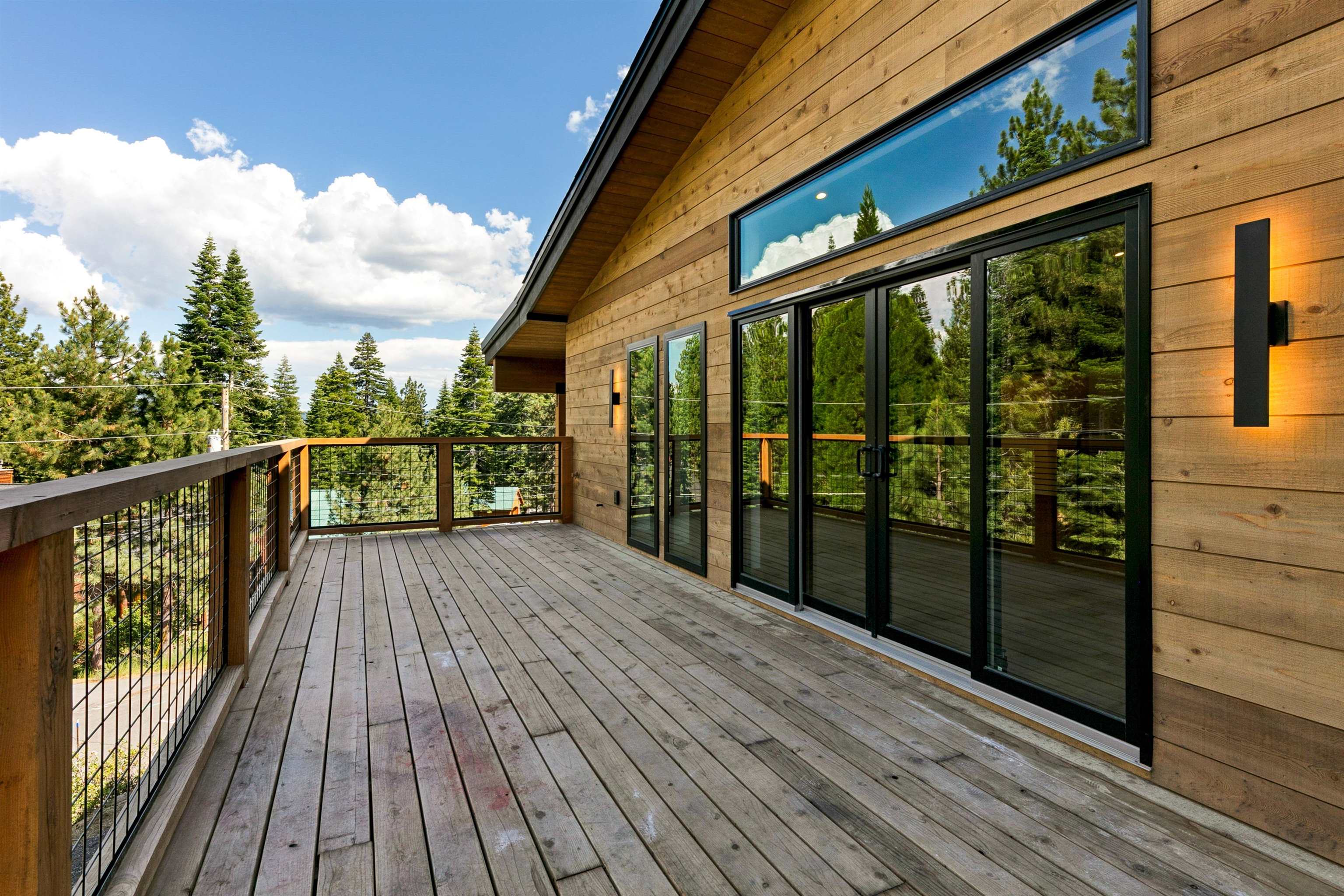 11514 Kitzbuhel Road Truckee, CA 96161 - Photo 8 of 28