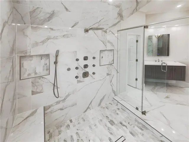 $900,000 | 1900 Chattahoochee Run Drive, Suwanee, GA 30024