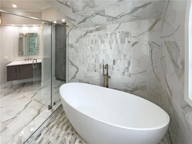 $900,000 | 1900 Chattahoochee Run Drive, Suwanee, GA 30024