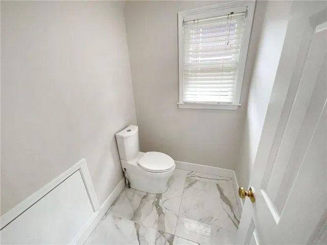 $900,000 | 1900 Chattahoochee Run Drive, Suwanee, GA 30024