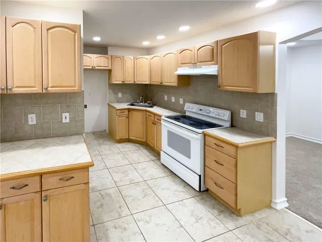 $900,000 | 1900 Chattahoochee Run Drive, Suwanee, GA 30024