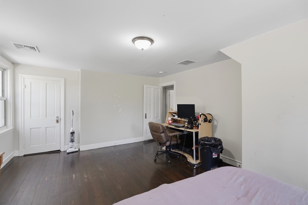66 High Street Northbridge, MA 01588 - Photo 22 of 31