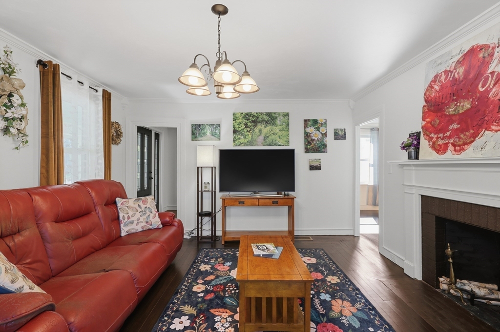 66 High Street Northbridge, MA 01588 - Photo 8 of 31