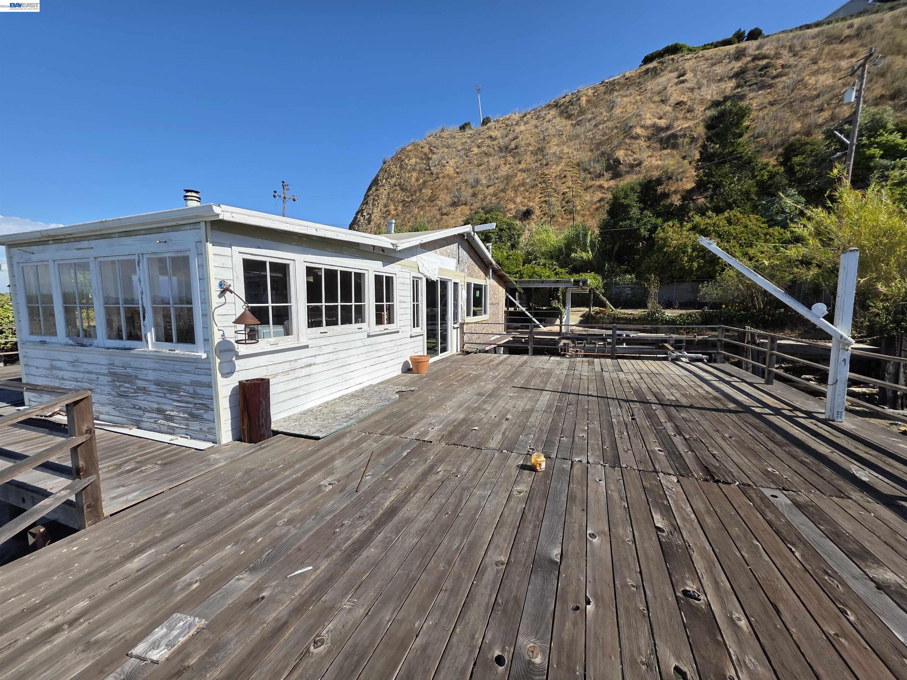 40 Sandy Beach Road Vallejo, CA 94590 - Photo 2 of 10 a view of a house with wooden floor