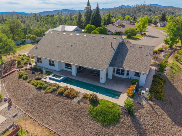 $1,275,000 | 2395 Dartmouth Drive, Redding, CA 96001
