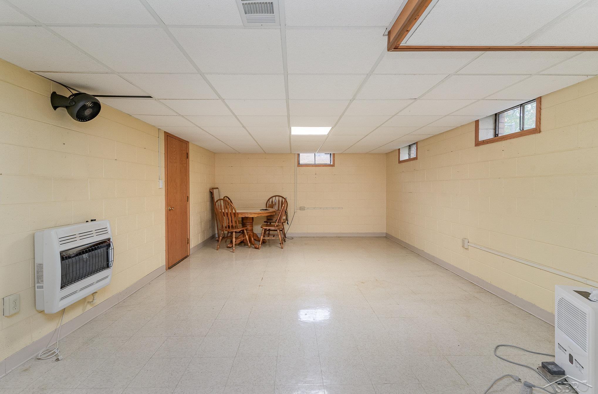 1945 West Youngs Ditch Road Bay City, MI 48708 - Photo 17 of 26 50126399-17.JPG