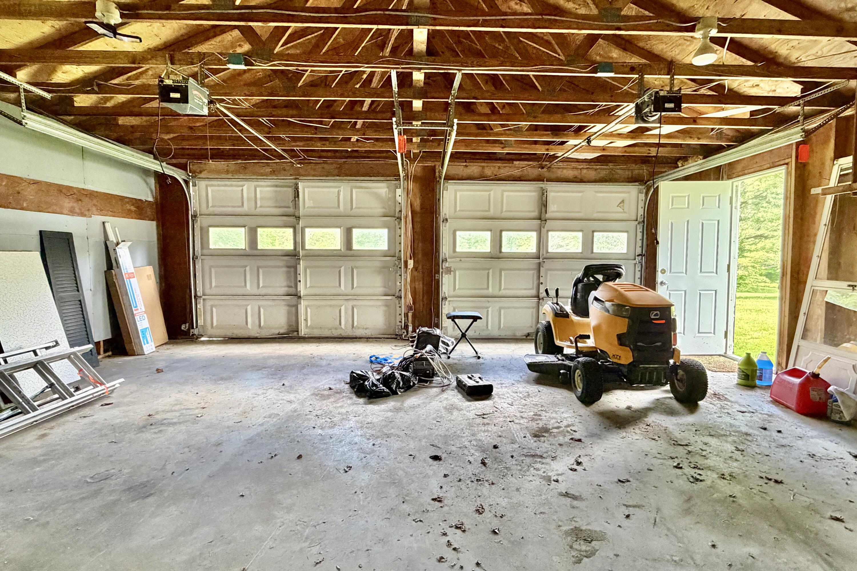807 Higgins Road Pittsfield, ME 04967 - Photo 48 of 83 garage 2
