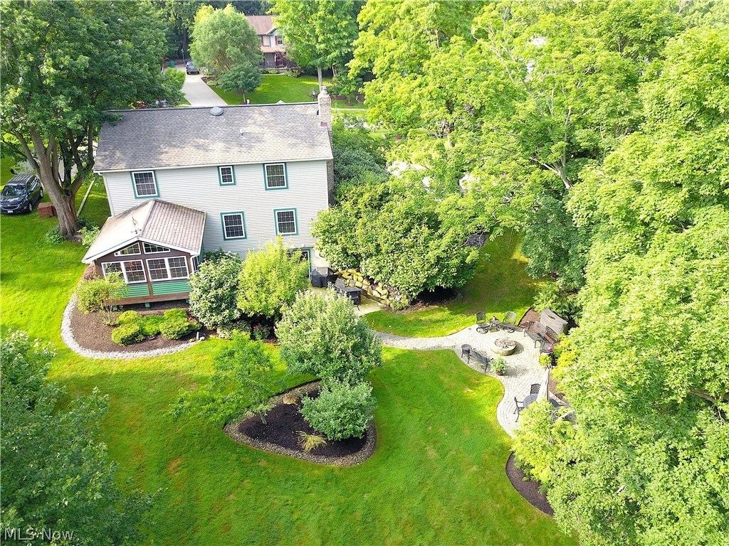 13610 Spring Street Burton, OH 44021 - Photo 2 of 29 Gallery Image 2