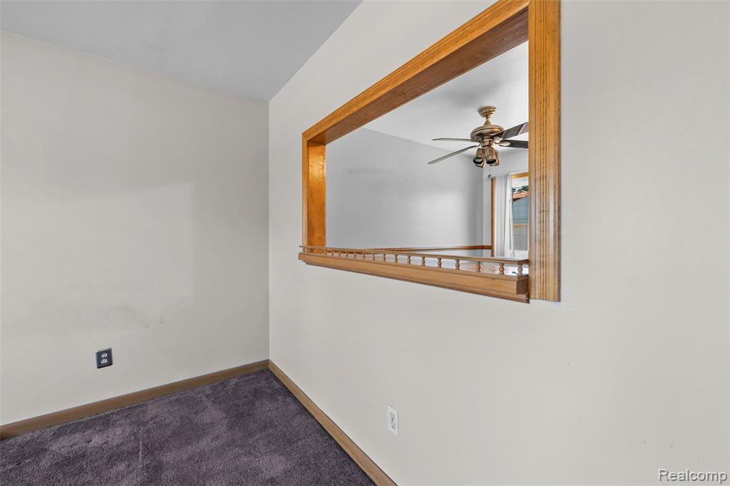 15641 Common Road Roseville, MI 48066 - Photo 12 of 32