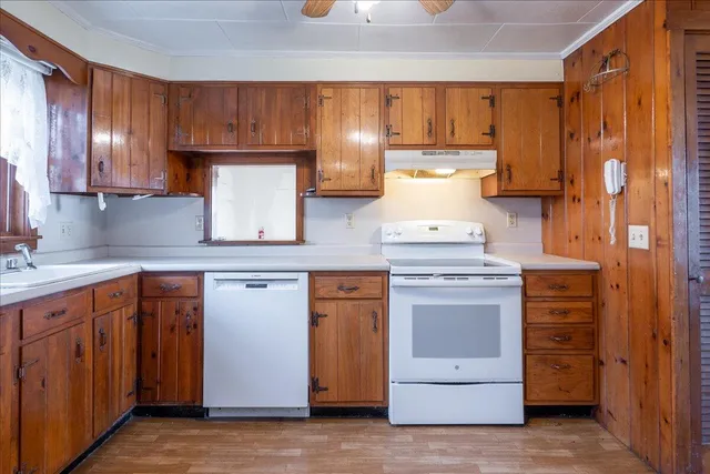 $325,000 | 9 Franklin Street, Rockland, ME 04841