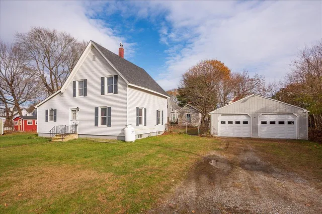 $325,000 | 9 Franklin Street, Rockland, ME 04841