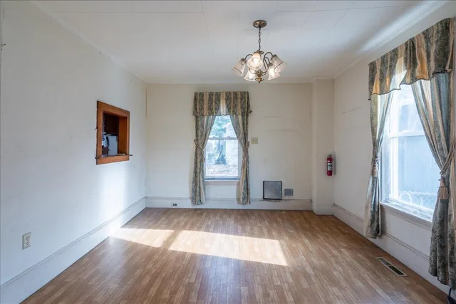 $325,000 | 9 Franklin Street, Rockland, ME 04841