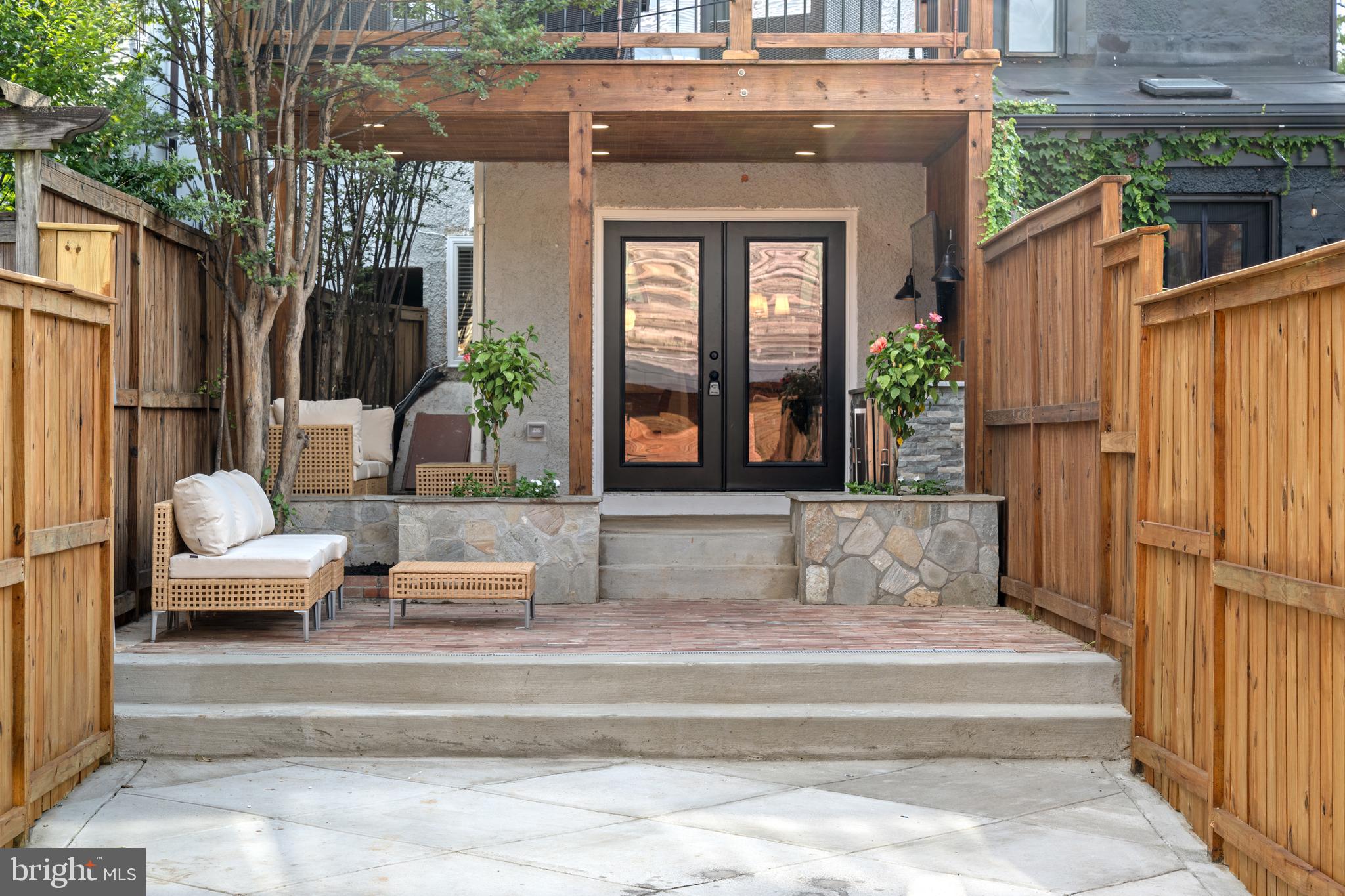 422 11th Street Southeast Washington, DC 20003 - Photo 21 of 51