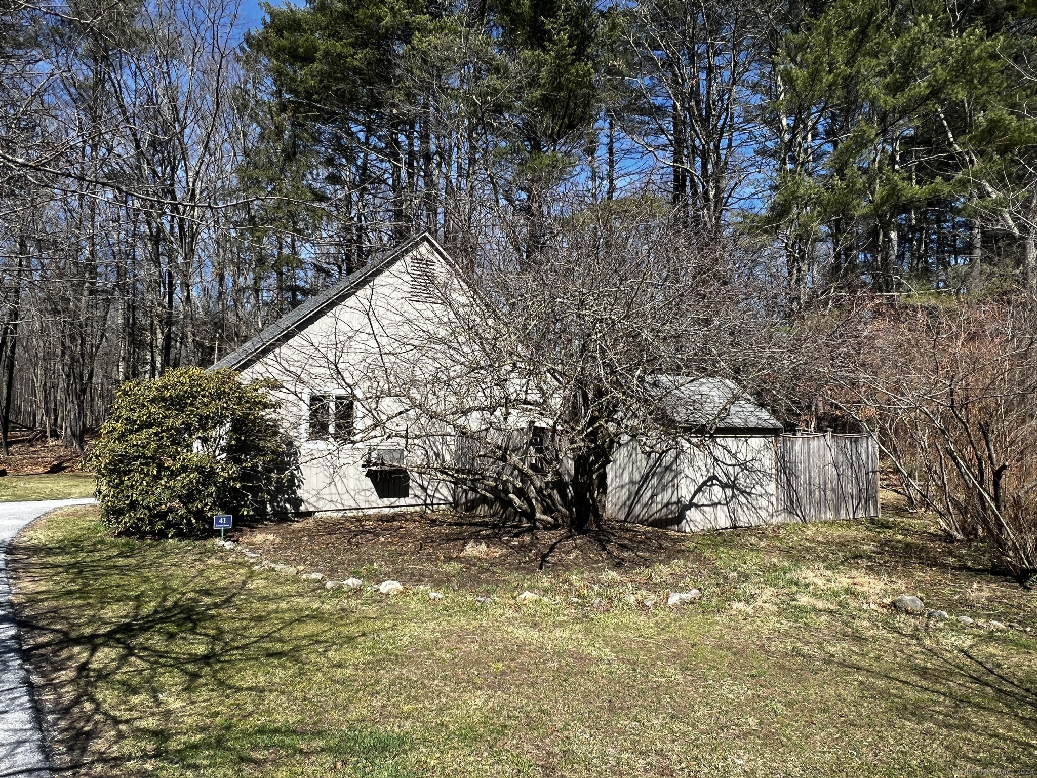 41 Fowler Street Salisbury, CT 06068 - Photo 1 of 1