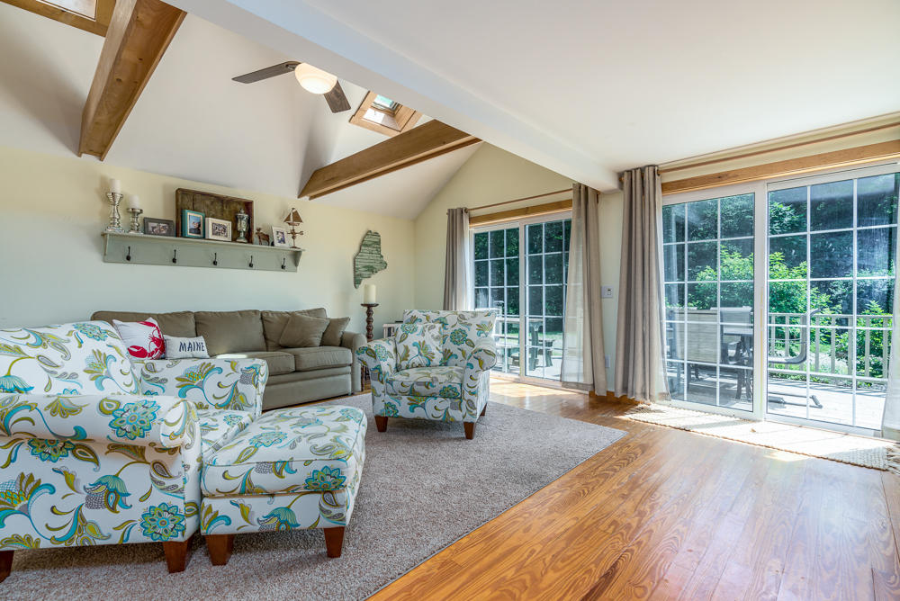 136 Oak Ledge Road Harpswell, ME 04079 - Photo 4 of 53 136oakledge-1