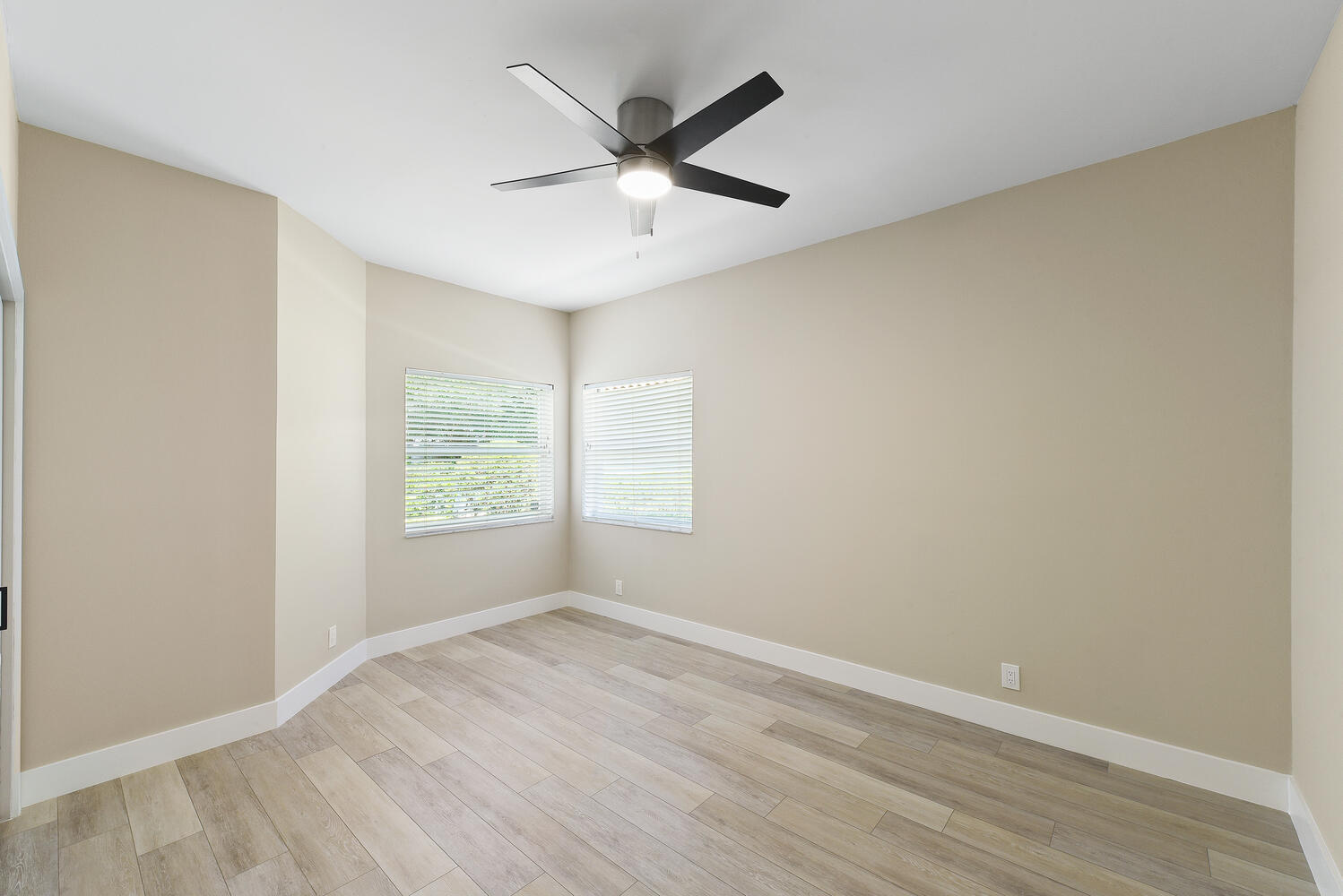 6608 Northwest 27th Avenue Boca Raton, FL 33496 - Photo 19 of 29 6608 NW 27th Ave Boca Raton FL-large-019