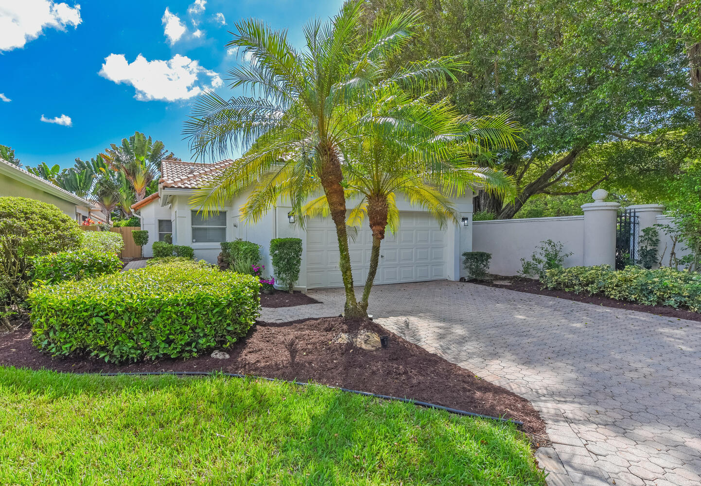 6608 Northwest 27th Avenue Boca Raton, FL 33496 - Photo 3 of 29 6608 NW 27th Ave Boca Raton FL-large-003