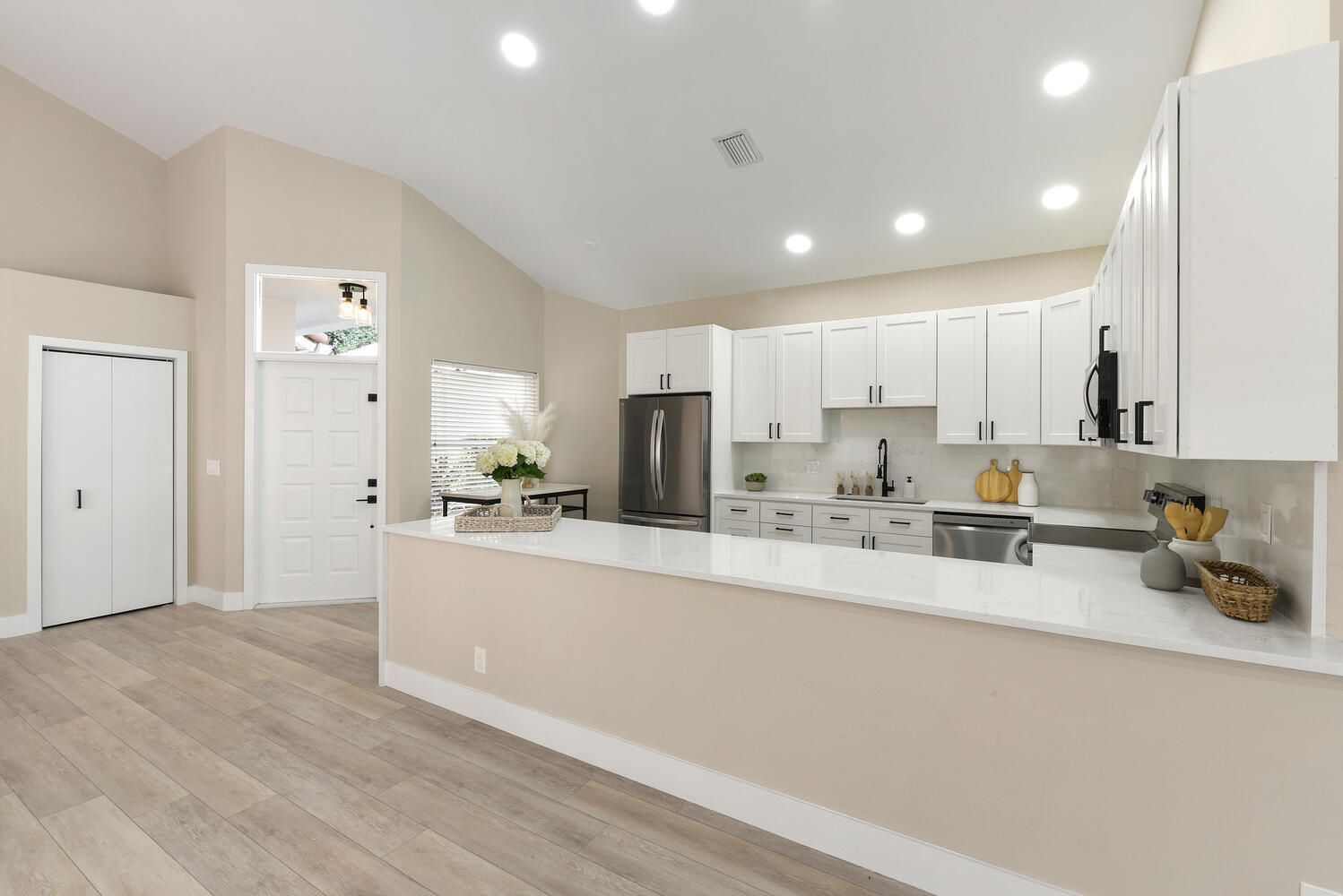 6608 Northwest 27th Avenue Boca Raton, FL 33496 - Photo 5 of 29 6608 NW 27th Ave Boca Raton FL-large-005