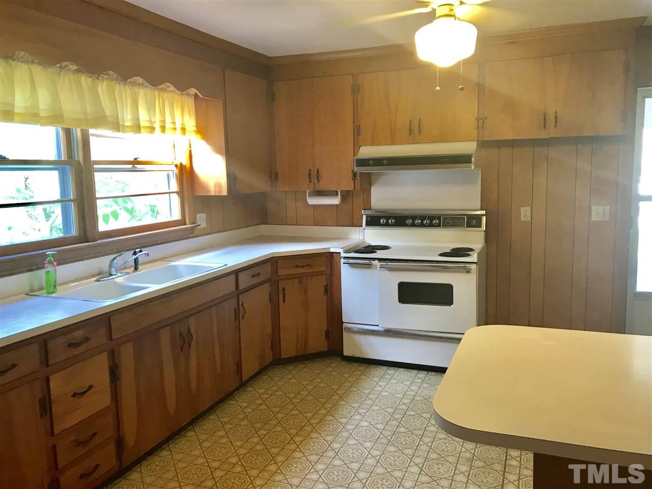 115 Furney Pearce Road Zebulon, NC 27597 - Photo 10 of 16