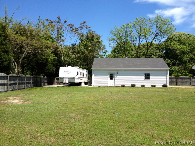 7405 England Road Gloucester Point, VA 23062 - Photo 9 of 28