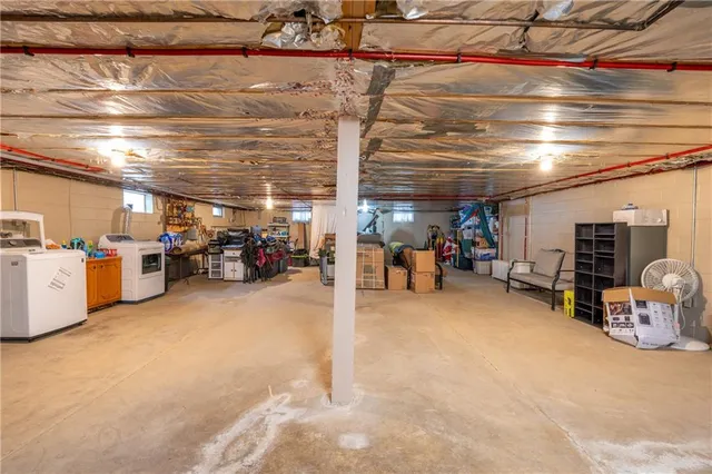 a view of a storage & utility room