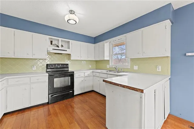 $250,000 | 332 Matthews Lane, Gower, MO 64454