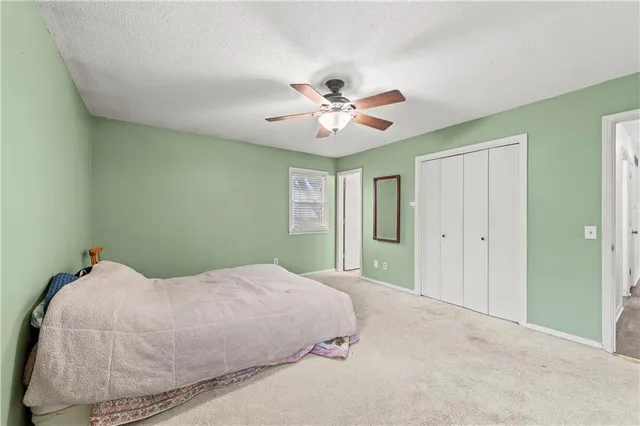 $250,000 | 332 Matthews Lane, Gower, MO 64454