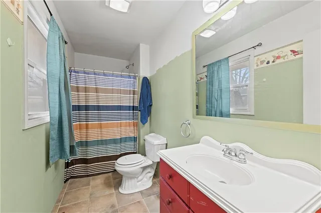 $250,000 | 332 Matthews Lane, Gower, MO 64454