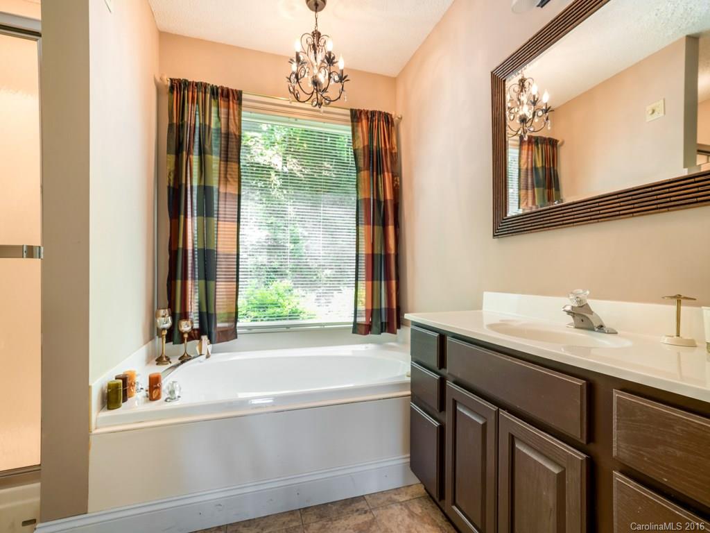 40 Kingfisher Ln Mill Spring Mill Spring, NC 28756 - Photo 11 of 24 Gallery Image 11